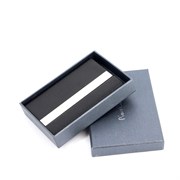 Визитница Pierre Cardin. Корпус - иск.кожа. Размер 9,5 х 6,6 х 1,4 см. Цвет - черный.