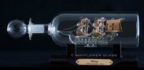 Корабль в бутылке Нина